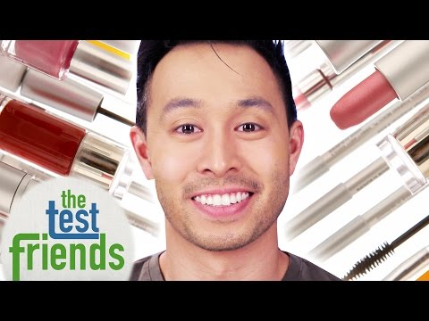 男性は一週間のためのメイクアップを着用 - テストの友人 (Men Wear Makeup For A Week • The Test Friends)
