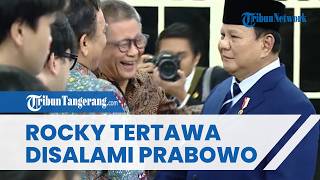 Rocky Gerung Hadiri Reshuffle Kabinet, Terekam Tertawa Bareng saat Disalami Presiden Prabowo