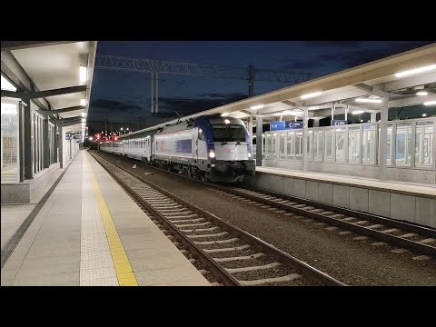 IC 57/73000 WAWEL / Berlin Hbf - Przemyśl Główny / Przyjazd i odjazd ze stacji Rzeszów / 09.08.2022