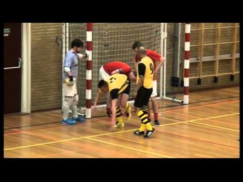 Samenvatting  Excelsior'31 3 -  Rijssen Vooruit 1  ( Beker Zaal )