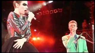 QUEEN, DAVID BOWIE &amp; ANNIE LENNOX - Under Pressure