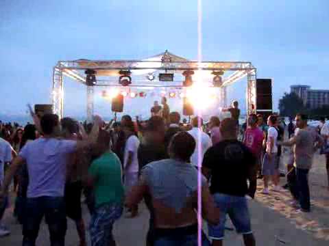 Ross&Spassoto July Morning 2011