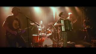 Video PRVNÍ HOŘE - Hochštapler