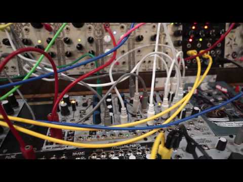 Exploring Modular Synths - Patch with Drums (Peaks), Noisering + Disting, Pressure Points + Echophon