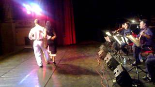 2010 Berti Gianluca e Federica Bolengo ballano "Milonga de Buenos Aires" di Francisco Canaro