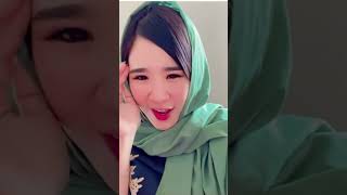 Download lagu KANGEN AYANGG !! jadi rindu joget tiktok sama ayang #vaniagemassh #jomblo #single #jombloberkualitas mp3