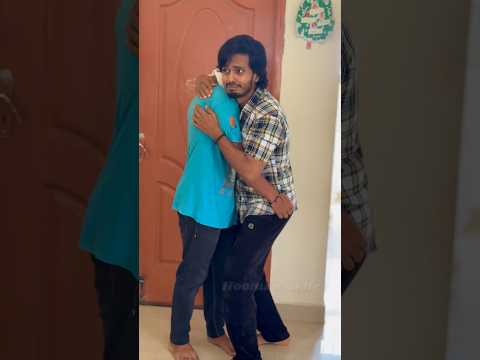 Finally orange for that theif to compromise 😂 #goldenretreivers #puppies #dog