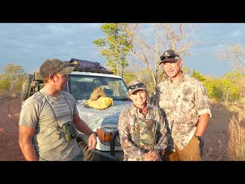 Zimbabwe Dangerous Game Safari | Leopard, Buffalo, Hippo & More