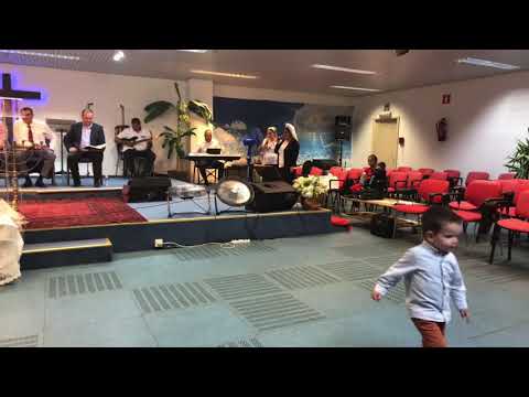 Surorile Ani și Ramona - Pe cruce sus