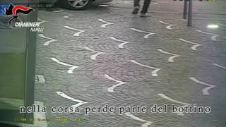 rapinatore-perde-i-soldi