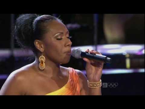 Ave Maria - Paulini Curuenavuli