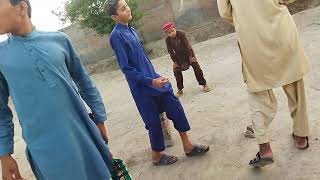 Apko dikhaty hain bachy khalty huye |  hamara gaon ky bachy