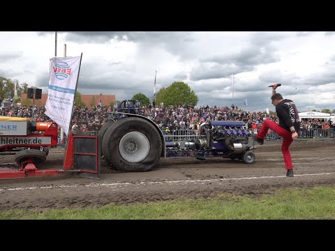 Hot Art Tractor Pulling Füchtorf 2024 by MrJo