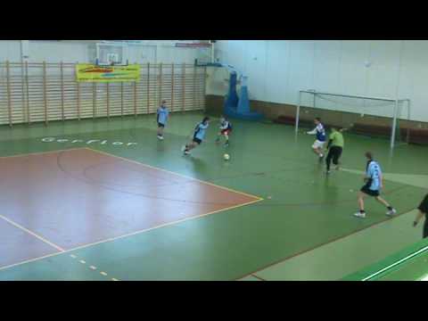 14.12.2008 UKS Junior Zbąszynek II - FC Lambada Łomnica 8:2