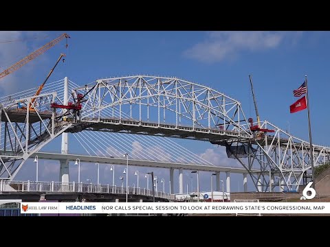 Neighbors gather to see Harbor Bridge one last time ahead of demolition