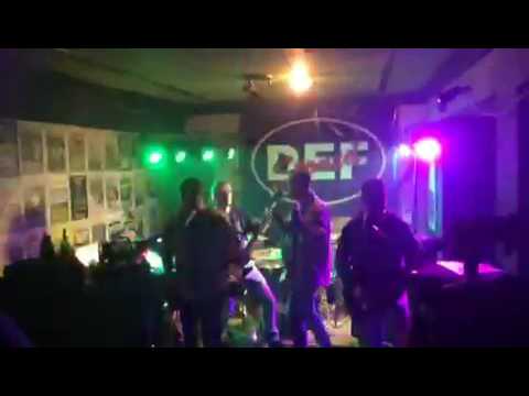 Stoned DEF - Hot Stuff - live im MAD Music Club - 10.12.2016
