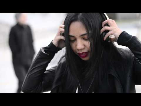 Niu Raza ft Irena Taib - Waiting