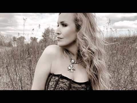 Lee Newton cover of Stuck On You. I’m so excited that “Stuck On You” Lionel Ritchie