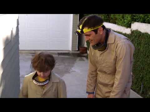 Modern Family 1x16 - Phil and Luke explore the crawlspace under the house