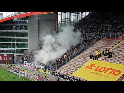 01.09.2019 1. FC Kaiserslautern - SV Waldhof Mannheim 1:1, Choreo, Intro, Pyro, Pyrotechnik, Support