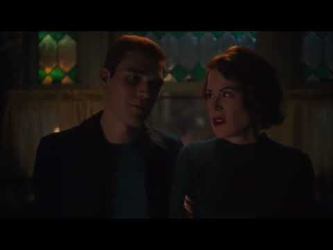Riverdale 7x01 Archie came home mom is mad about taking the car to school she worry about her son