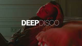 Oscar & Deep - Holding You