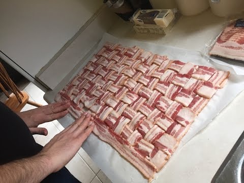 Superbowl Fatty (with BACON WEAVE!)