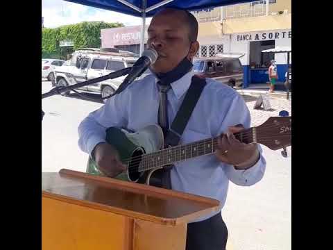 Cantor Marcone Luz na Feira Livre em venturosa