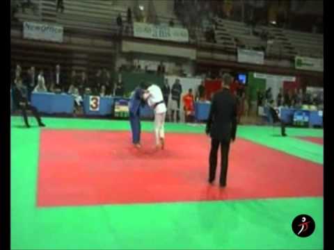 italiajudo.com_Camp ita Assoluti Novara 2011 - Verga Cristina vs Vernillo Chiara - 57 kg