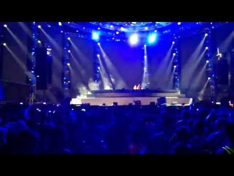EDC Las Vegas 2015 Firebeatz - Ellie Goulding Outside