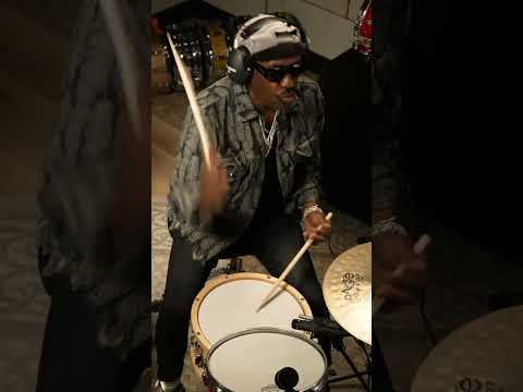 Thumbnail for Steve Jordan Makes Maroon 5 Groove Harder Than Ever #drumeo #stevejordan #maroon5 by Steve Jordan