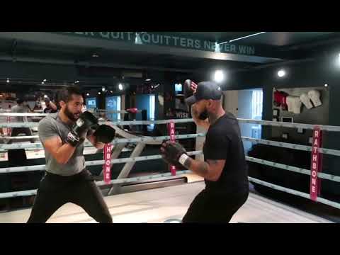 Boxing vs Fencing | Study the art of war | The Sweet Science |