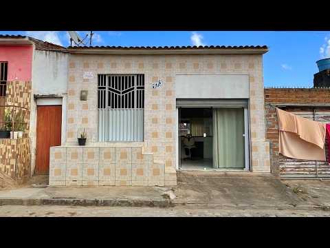 CASA BOA E GRANDE A VENDA NA RUA FERNANDO SILVA