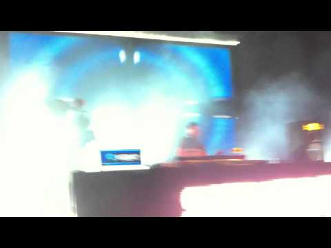 Sander van Doorn - Drink to Get Drunk & Sebastian Ingrosso - Calling