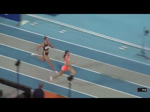 Femke bol storms to 49.24! new 400m indoor World record 2024