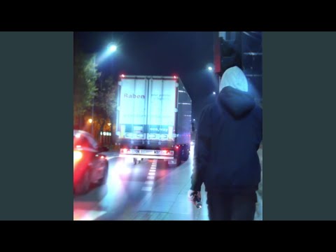 Chce wykrzyczeć okres buntu