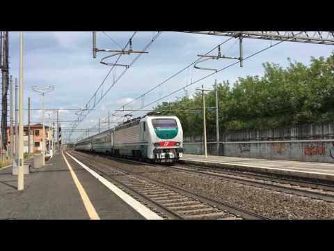 E402.148 sull' IC 727 Roma Termini - Siracusa/Palermo C.le, in transito a Torricola