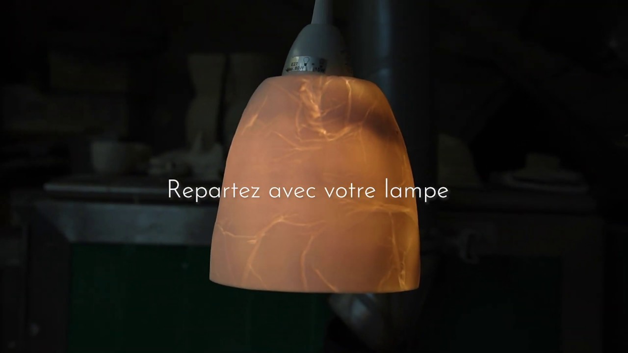 Modelez votre luminaire en porcelaine - Vidéo