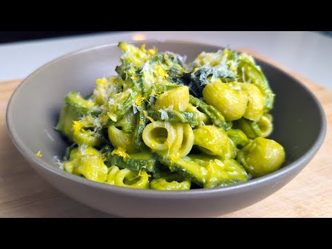 This Zucchini Pasta Sauce is a Zucchini Lover's DREAM Recipe!