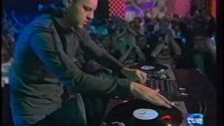 FRANK TRAX, JULIUS MC & DJ NEIL -  In Session Progressive En La Sala De Musica-Si