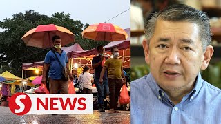 Download lagu Price-gougers beware: Minister warns of stern action against profiteering at Ramadan bazaars mp3 Download lagu Price-gougers beware: Minister warns of stern action against profiteering at Ramadan bazaars mp3