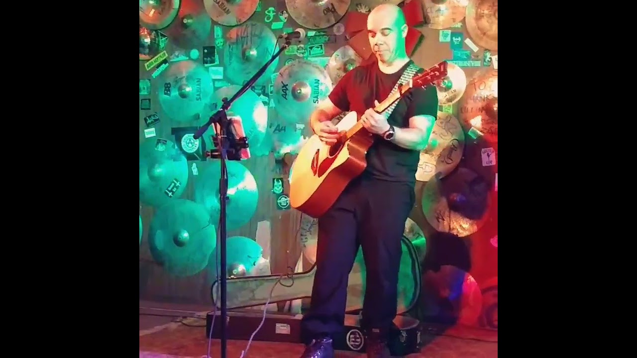 Promotional video thumbnail 5 for Luis Barros - Across the Universe