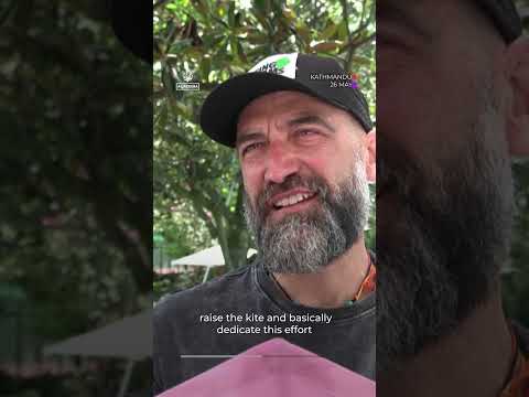 Climber carries kite with Palestinian children’s dreams to Everest summit | AJ #shorts