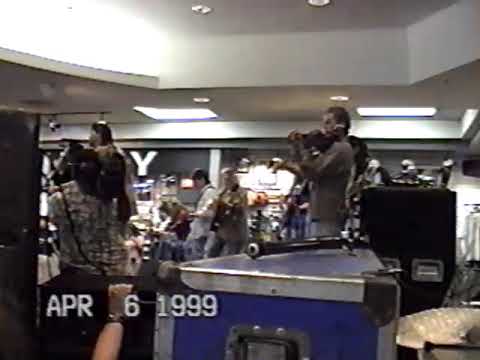 VINTAGE MONTGOMERY GENTRY LIVE 4 - 6 - 99 TATTOOS AND SCARS CD RELASE DAY AT DISK JOCKEY RECORDS