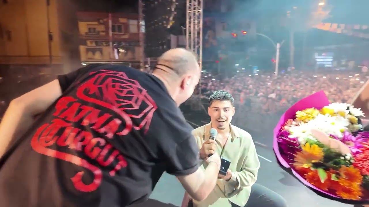 TARSUS FESTİVALİ’NİN 2  GÜNÜNE FATMA TURGUT KONSERİ DAMGA VURDU