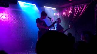 Girlpool - Emily (Live @ Baby's All Right 07-29-15)