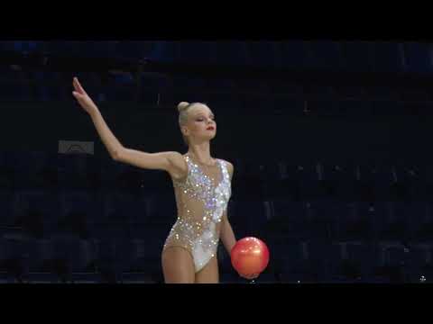 Єлизавета Хоровінкіна 2006 мяч