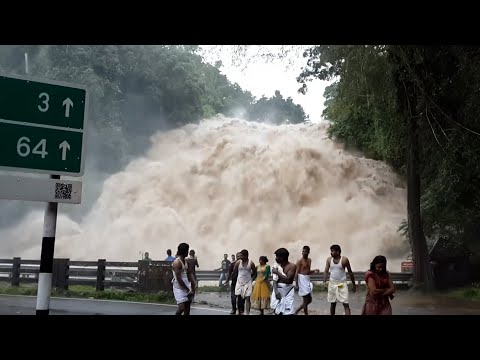 100 SCARY Tsunami And Wave Moments Caught On Camera