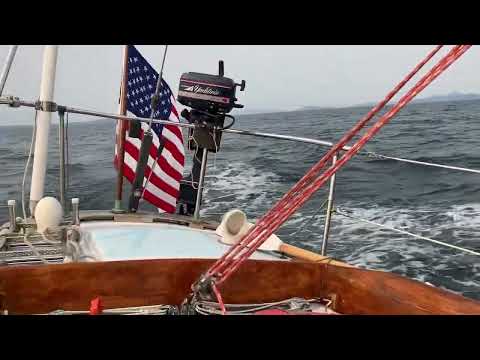 Cal 40 sailboat sailing Puget Sound (Salish Sea). Short. Nice reach