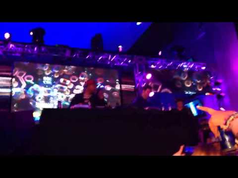 Destructo b2b Tommy Trash @ EDC NY 2014
